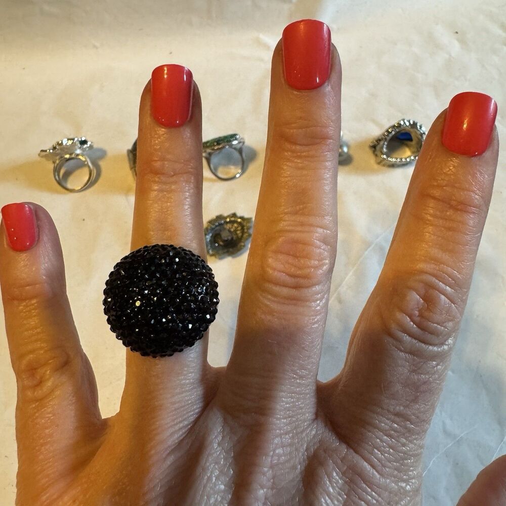 Lot Of 9 Costume Jewelry Rings Faux Stones Floral Designs Statement Pieces - Picture 14 of 16